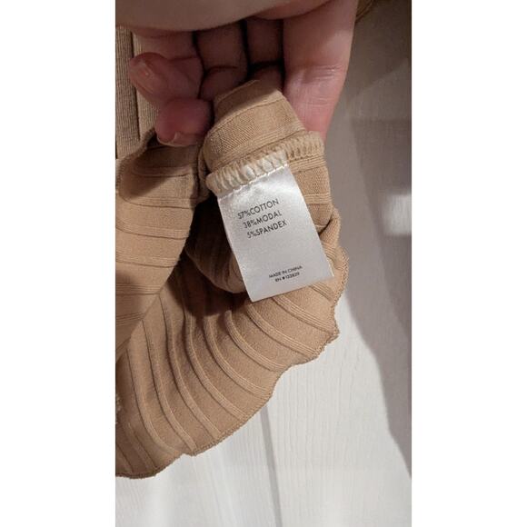 Revolve‎ Lacademie taupe crop top Sz xs preppy NWT - Picture 5 of 6